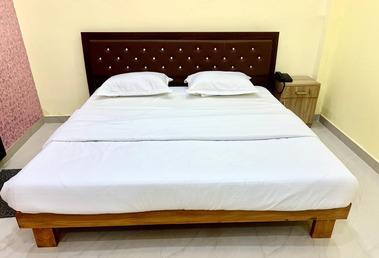 Red Chillies Apartment